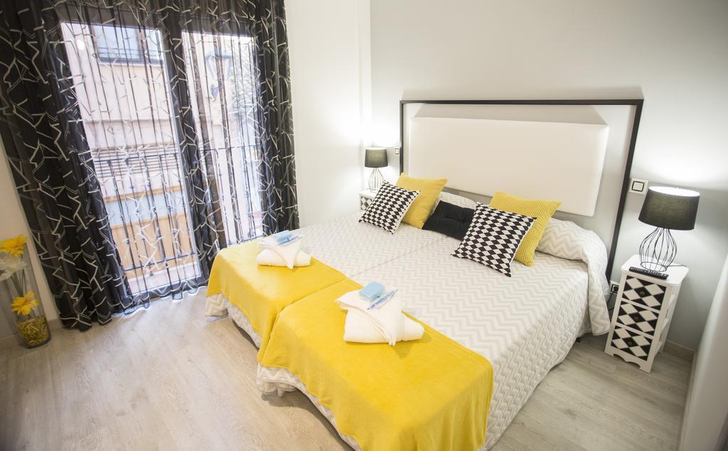 Apartamentos Amaiur 2 Эстелла Экстерьер фото